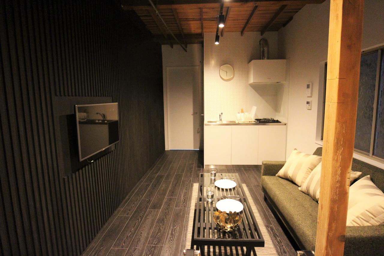 Sekai Hotel Tsuki Osaka Exterior photo